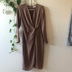 Aritzia front twisted dress size XS never worn.
